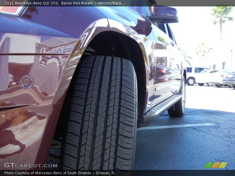 Barolo Red Metallic / Almond/Black 2011 Mercedes-Benz GLK 350