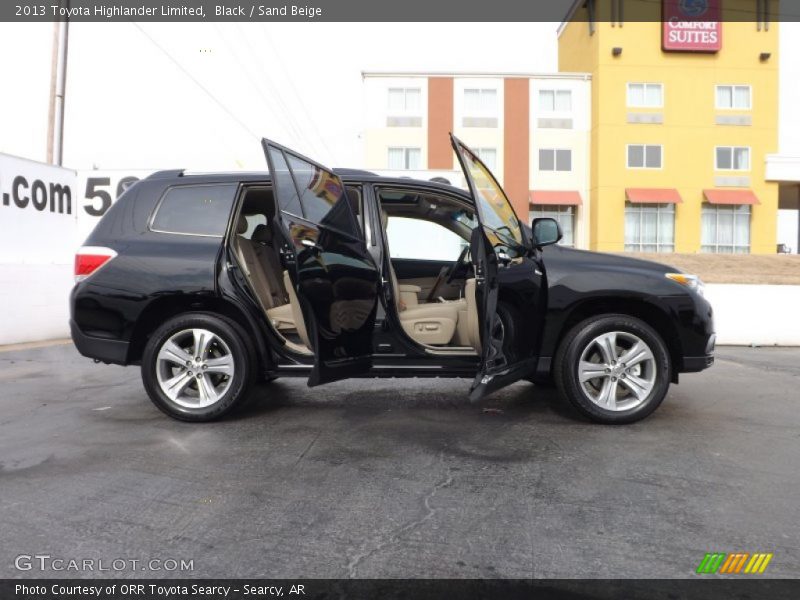 Black / Sand Beige 2013 Toyota Highlander Limited