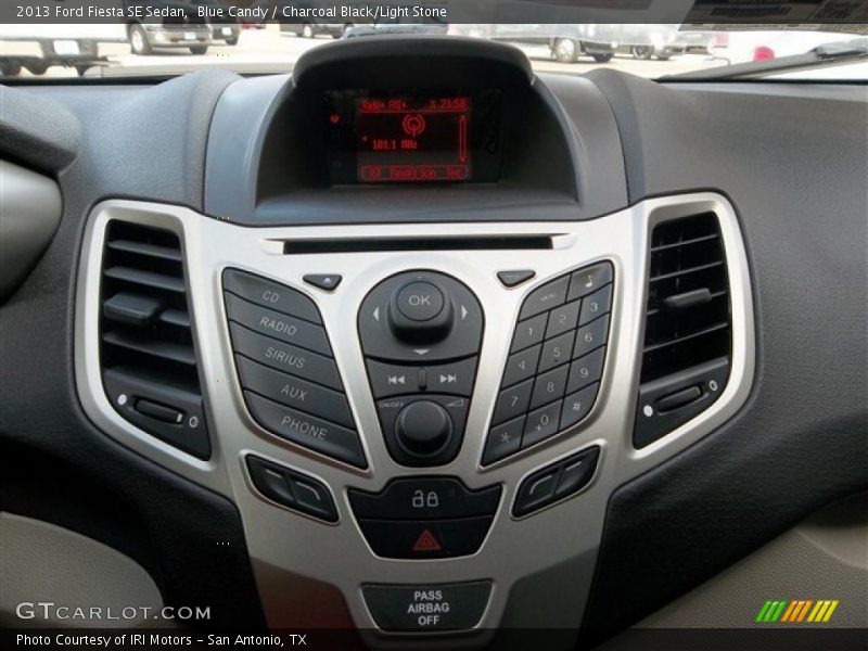 Blue Candy / Charcoal Black/Light Stone 2013 Ford Fiesta SE Sedan