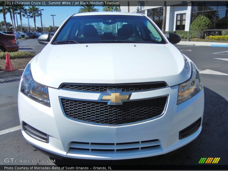 Summit White / Jet Black/Medium Titanium 2011 Chevrolet Cruze LS