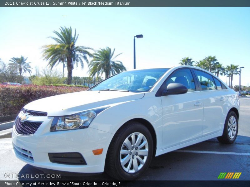 Summit White / Jet Black/Medium Titanium 2011 Chevrolet Cruze LS