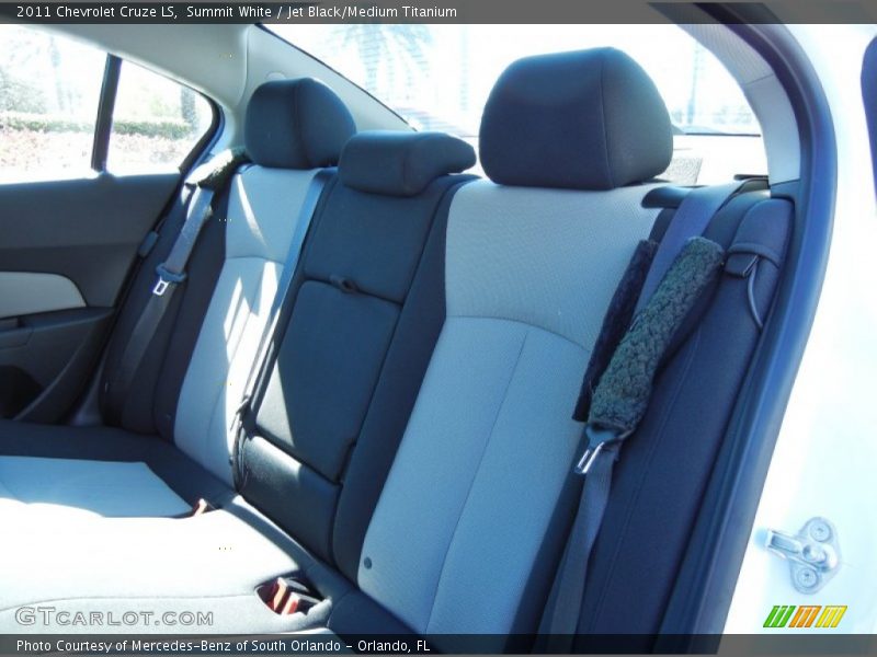 Summit White / Jet Black/Medium Titanium 2011 Chevrolet Cruze LS