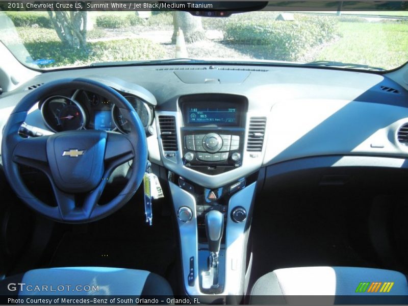 Summit White / Jet Black/Medium Titanium 2011 Chevrolet Cruze LS