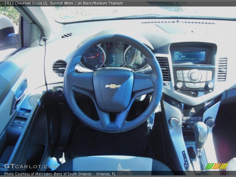 Summit White / Jet Black/Medium Titanium 2011 Chevrolet Cruze LS