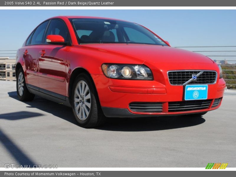 Passion Red / Dark Beige/Quartz Leather 2005 Volvo S40 2.4i