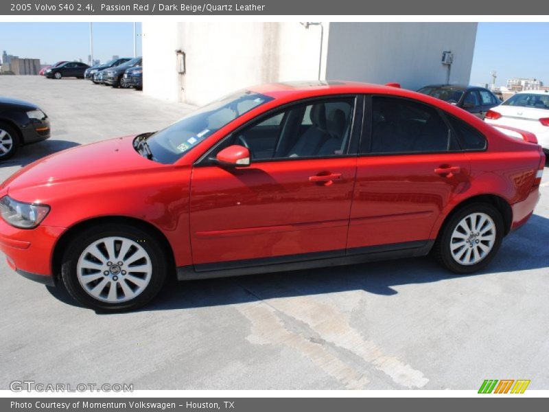 Passion Red / Dark Beige/Quartz Leather 2005 Volvo S40 2.4i