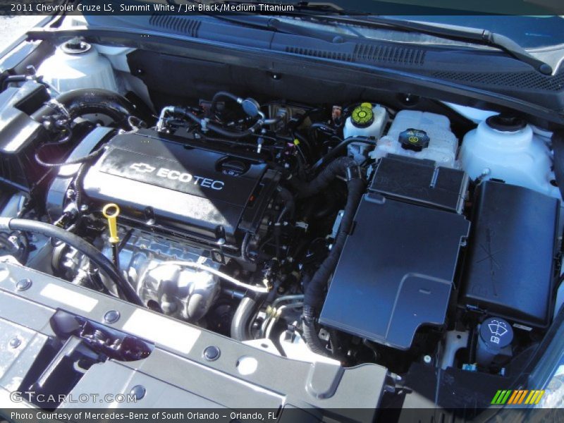 Summit White / Jet Black/Medium Titanium 2011 Chevrolet Cruze LS