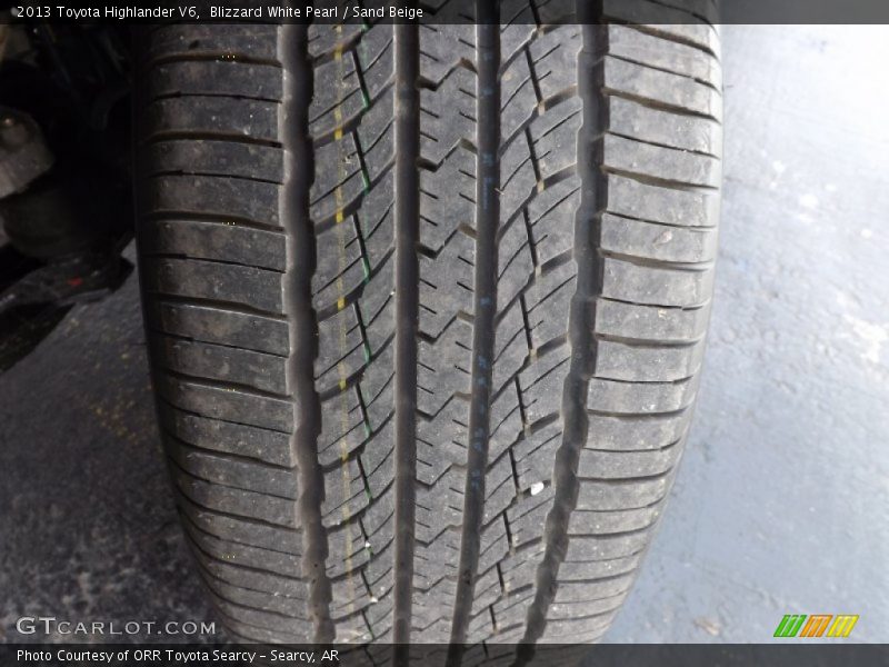 Blizzard White Pearl / Sand Beige 2013 Toyota Highlander V6