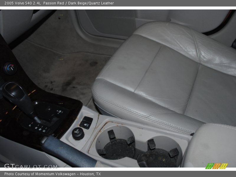 Passion Red / Dark Beige/Quartz Leather 2005 Volvo S40 2.4i