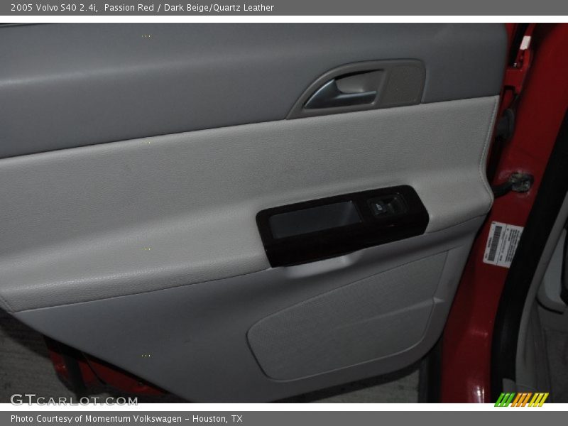 Passion Red / Dark Beige/Quartz Leather 2005 Volvo S40 2.4i