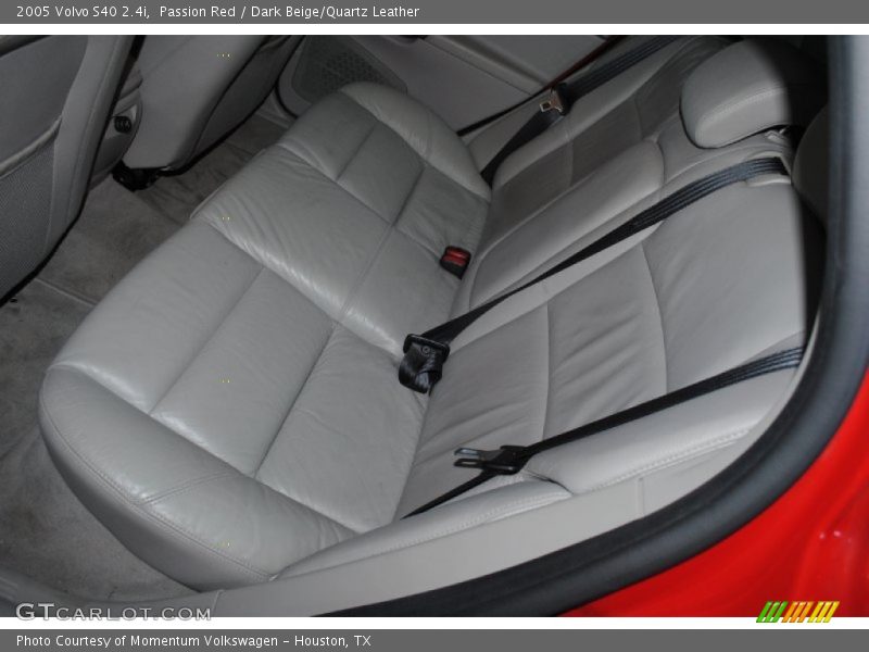 Passion Red / Dark Beige/Quartz Leather 2005 Volvo S40 2.4i
