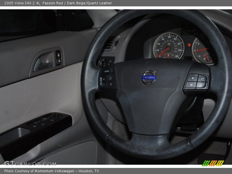 Passion Red / Dark Beige/Quartz Leather 2005 Volvo S40 2.4i