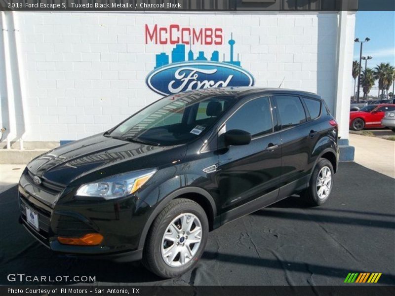 Tuxedo Black Metallic / Charcoal Black 2013 Ford Escape S