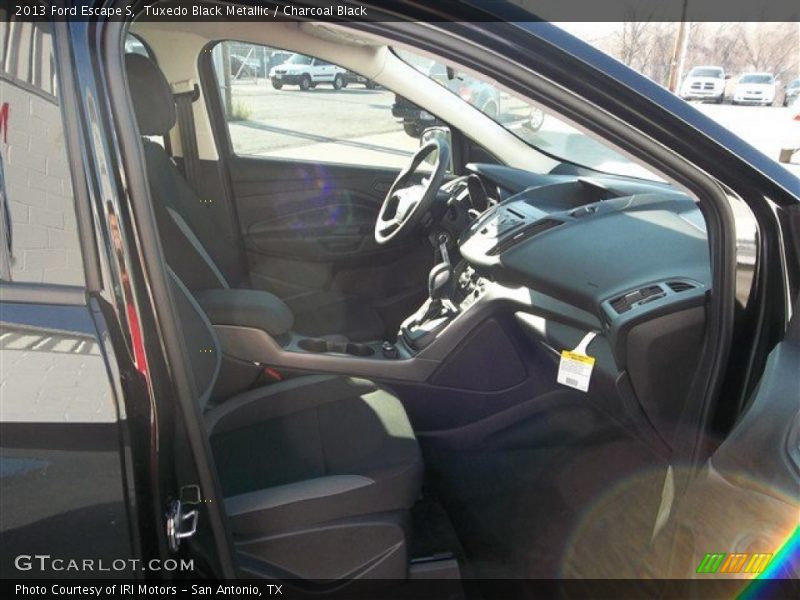 Tuxedo Black Metallic / Charcoal Black 2013 Ford Escape S