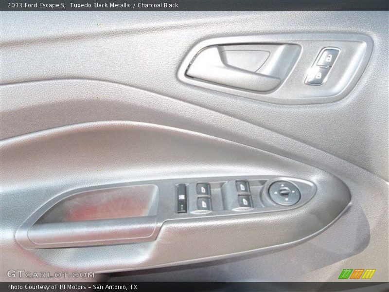 Tuxedo Black Metallic / Charcoal Black 2013 Ford Escape S