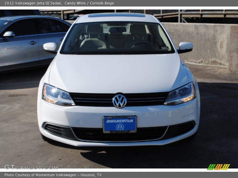 Candy White / Cornsilk Beige 2013 Volkswagen Jetta SE Sedan