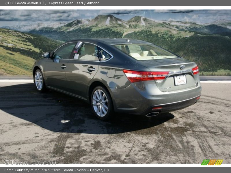 Cypress Green Pearl / Almond 2013 Toyota Avalon XLE