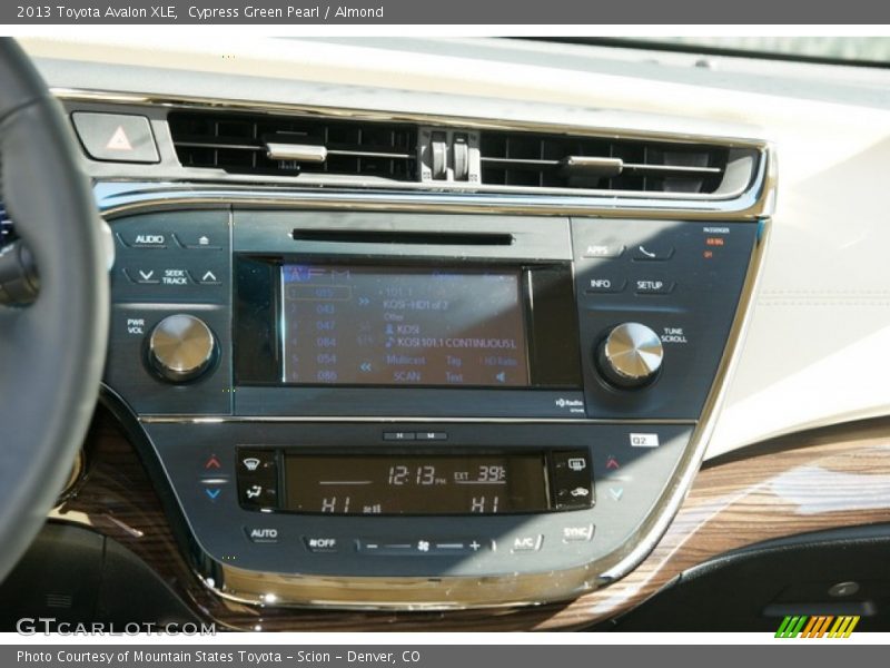 Cypress Green Pearl / Almond 2013 Toyota Avalon XLE