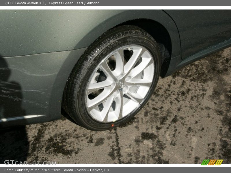 Cypress Green Pearl / Almond 2013 Toyota Avalon XLE