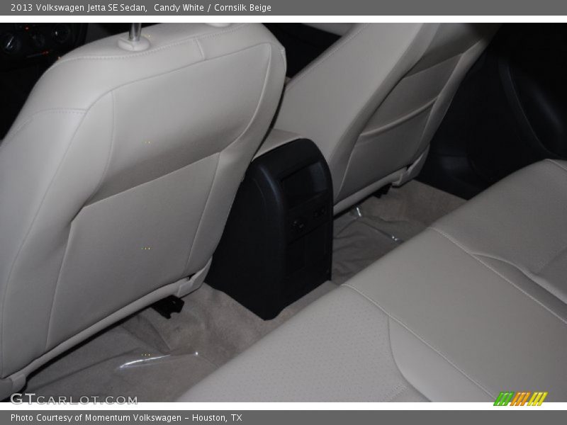Candy White / Cornsilk Beige 2013 Volkswagen Jetta SE Sedan