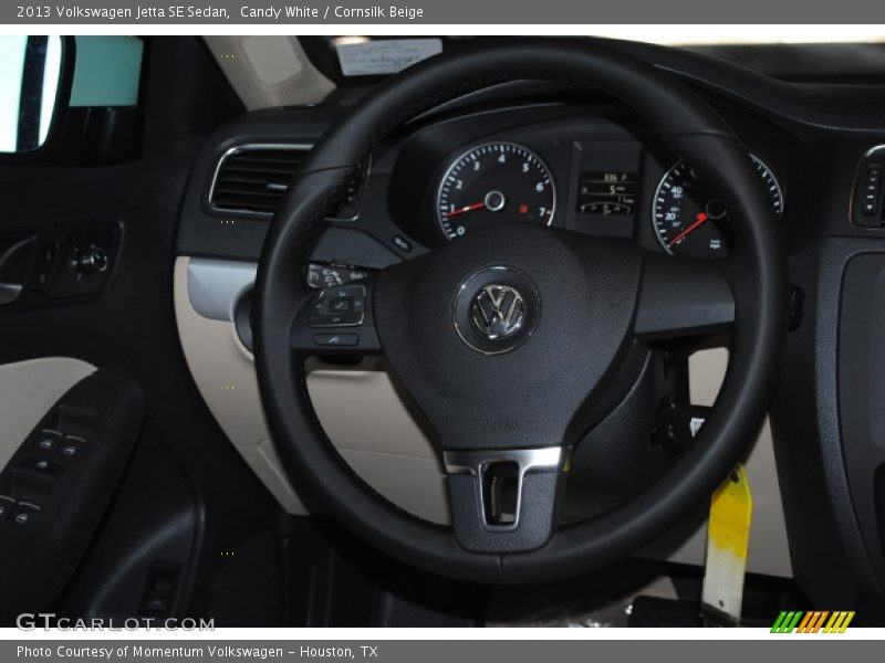 Candy White / Cornsilk Beige 2013 Volkswagen Jetta SE Sedan