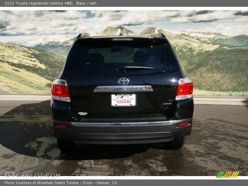 Black / Ash 2013 Toyota Highlander Limited 4WD