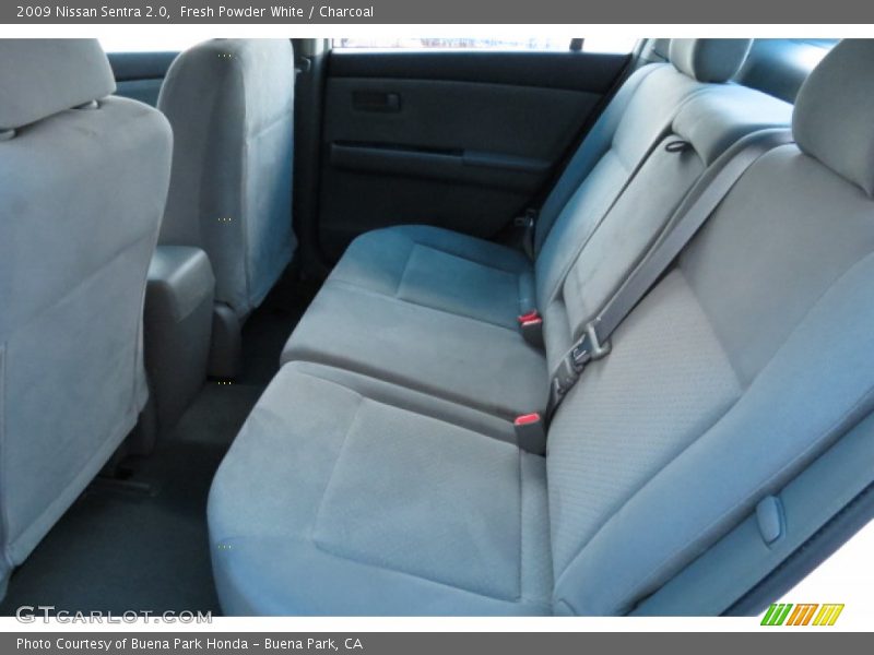 Fresh Powder White / Charcoal 2009 Nissan Sentra 2.0