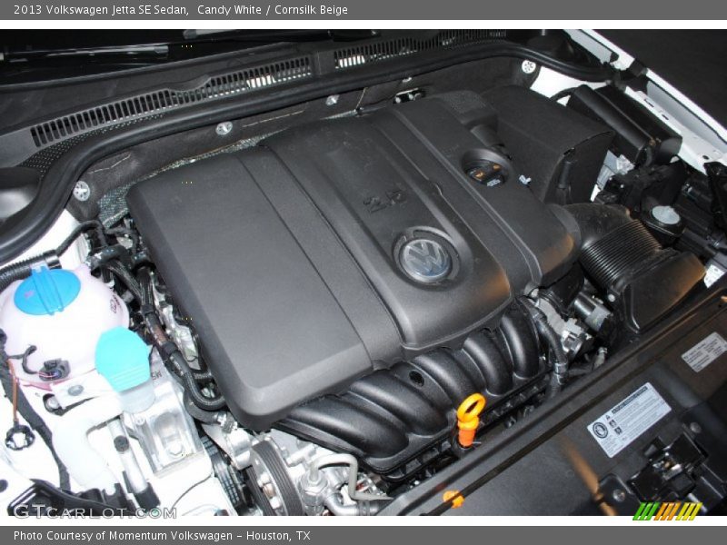 Candy White / Cornsilk Beige 2013 Volkswagen Jetta SE Sedan