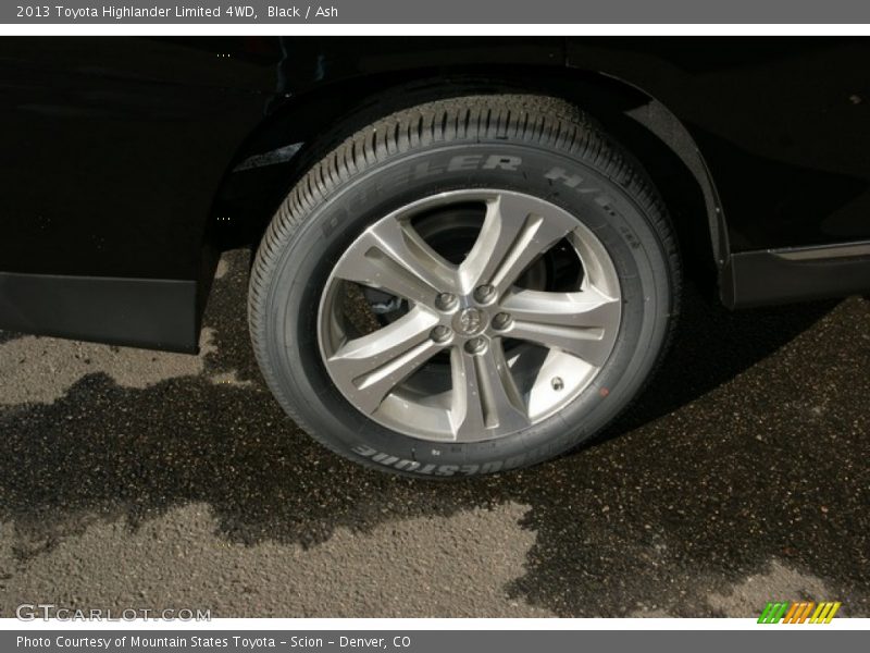 Black / Ash 2013 Toyota Highlander Limited 4WD
