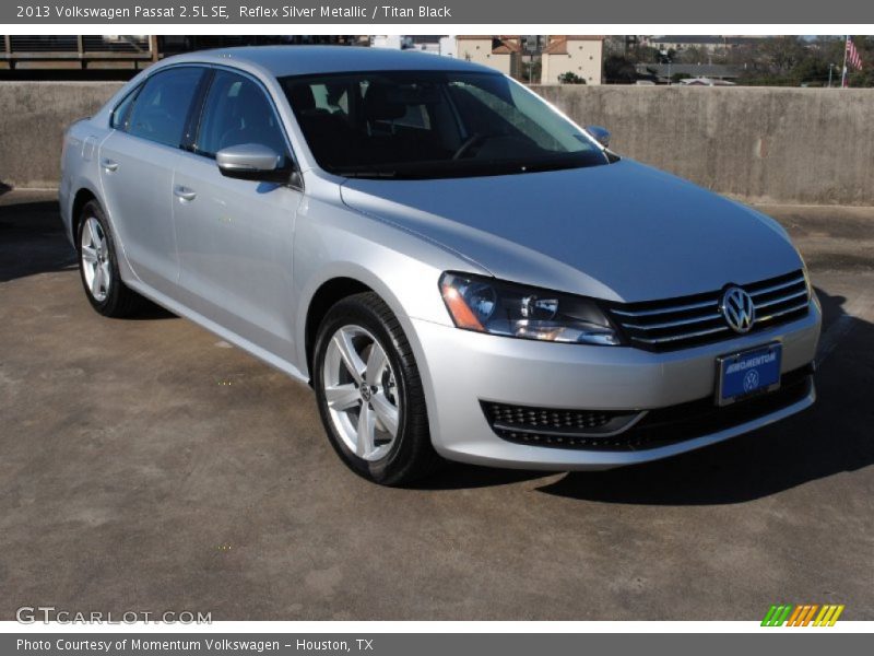 Reflex Silver Metallic / Titan Black 2013 Volkswagen Passat 2.5L SE