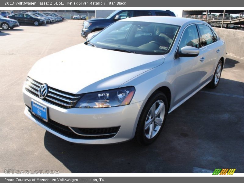 Reflex Silver Metallic / Titan Black 2013 Volkswagen Passat 2.5L SE