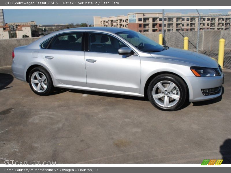 Reflex Silver Metallic / Titan Black 2013 Volkswagen Passat 2.5L SE