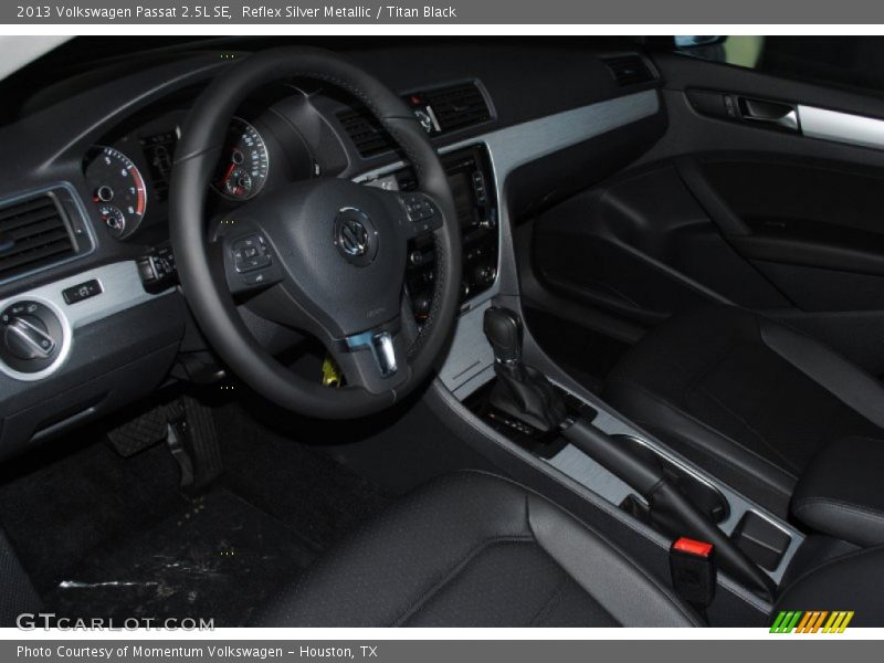 Reflex Silver Metallic / Titan Black 2013 Volkswagen Passat 2.5L SE