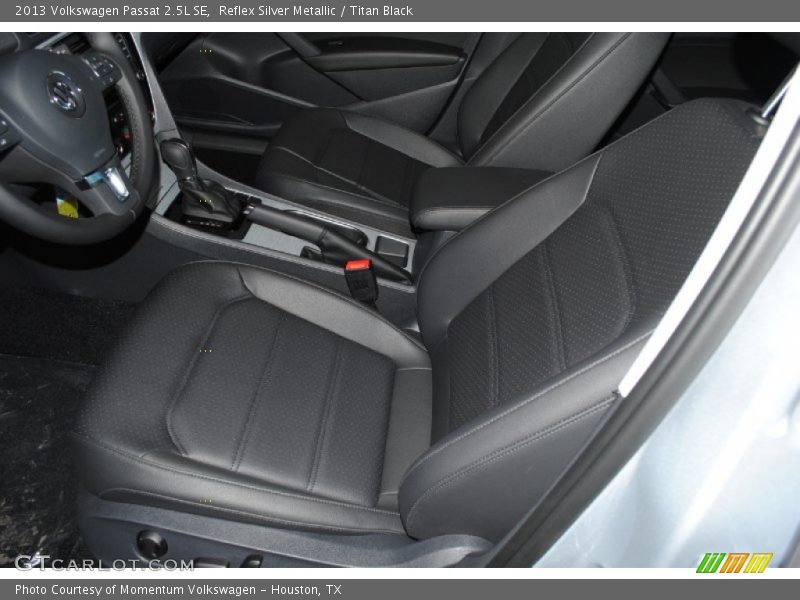 Reflex Silver Metallic / Titan Black 2013 Volkswagen Passat 2.5L SE