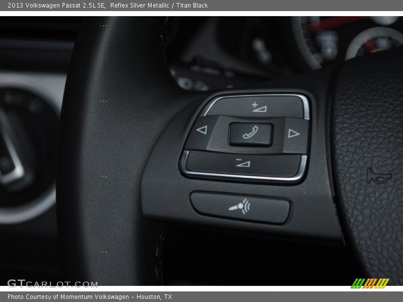 Reflex Silver Metallic / Titan Black 2013 Volkswagen Passat 2.5L SE
