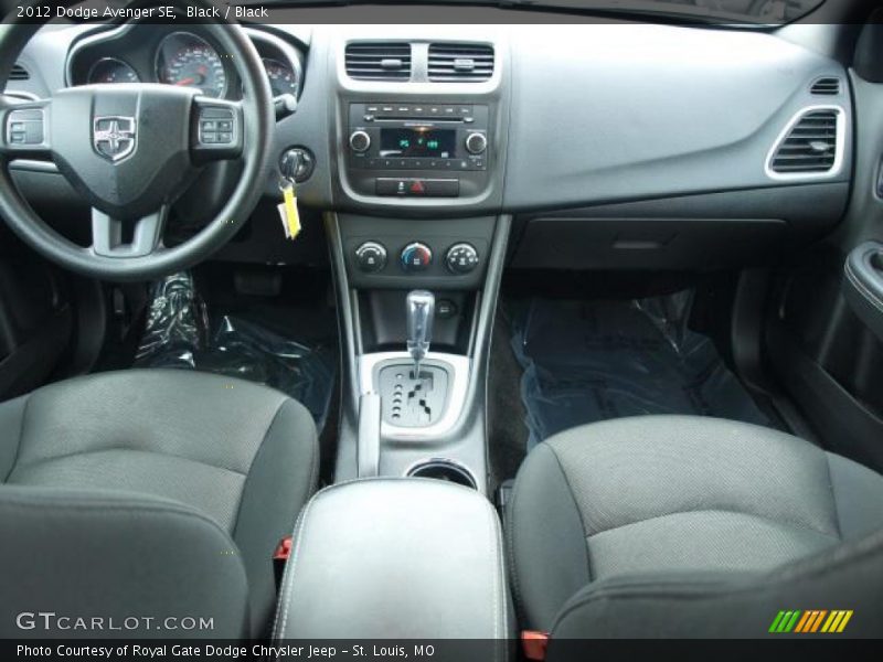 Black / Black 2012 Dodge Avenger SE