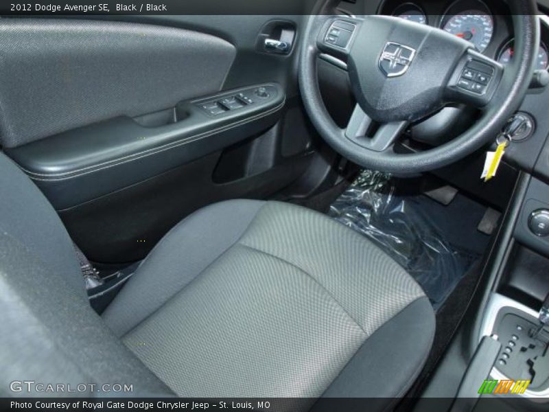 Black / Black 2012 Dodge Avenger SE