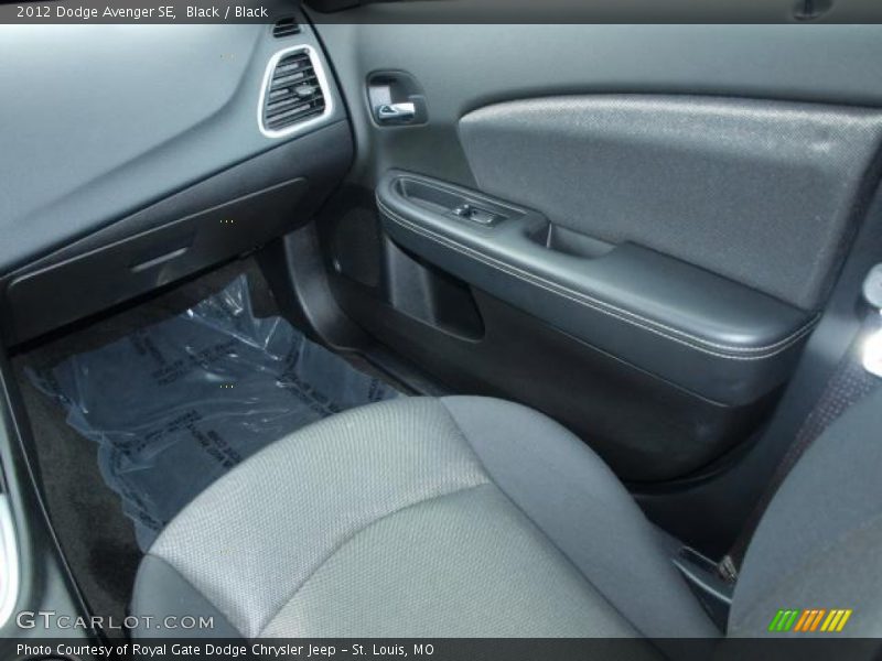 Black / Black 2012 Dodge Avenger SE