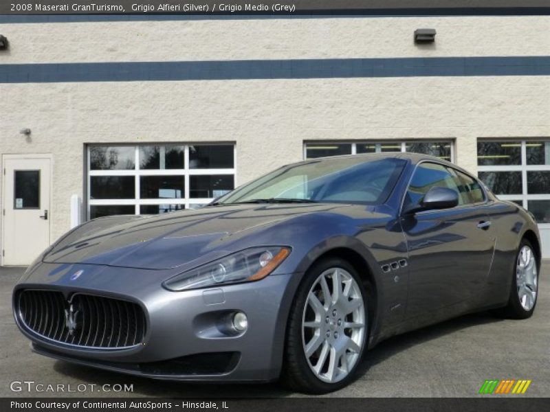 Front 3/4 View of 2008 GranTurismo 