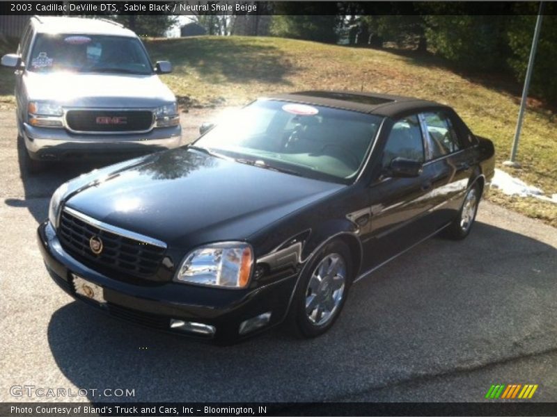 Sable Black / Neutral Shale Beige 2003 Cadillac DeVille DTS