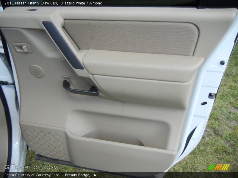 Blizzard White / Almond 2011 Nissan Titan S Crew Cab