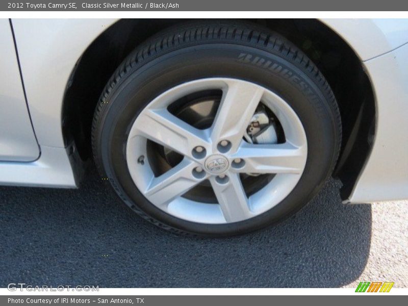 Classic Silver Metallic / Black/Ash 2012 Toyota Camry SE