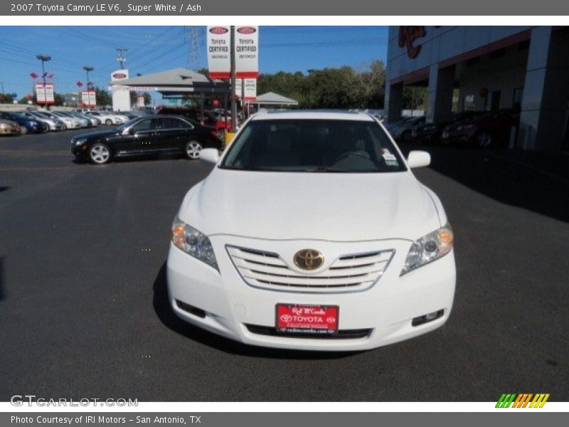 Super White / Ash 2007 Toyota Camry LE V6