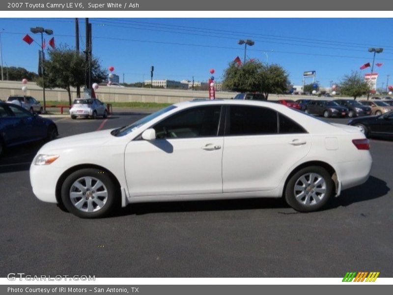 Super White / Ash 2007 Toyota Camry LE V6