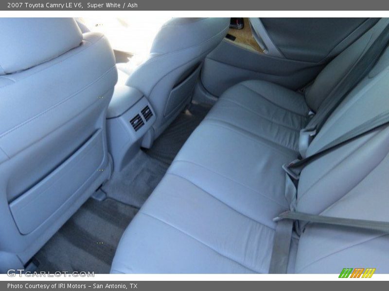 Super White / Ash 2007 Toyota Camry LE V6