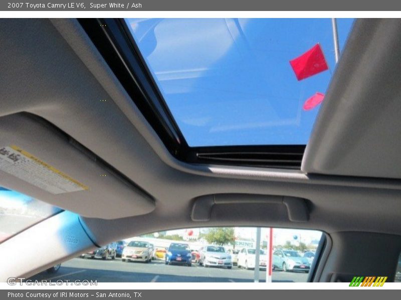 Super White / Ash 2007 Toyota Camry LE V6