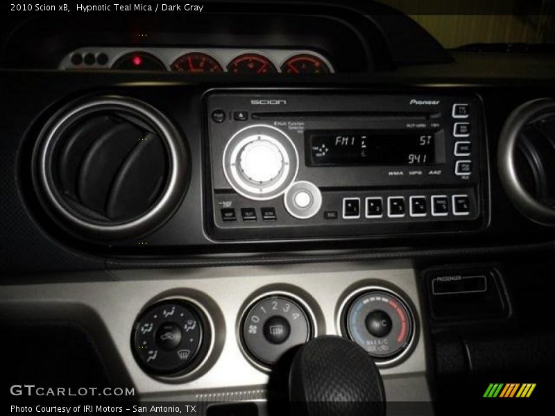 Hypnotic Teal Mica / Dark Gray 2010 Scion xB