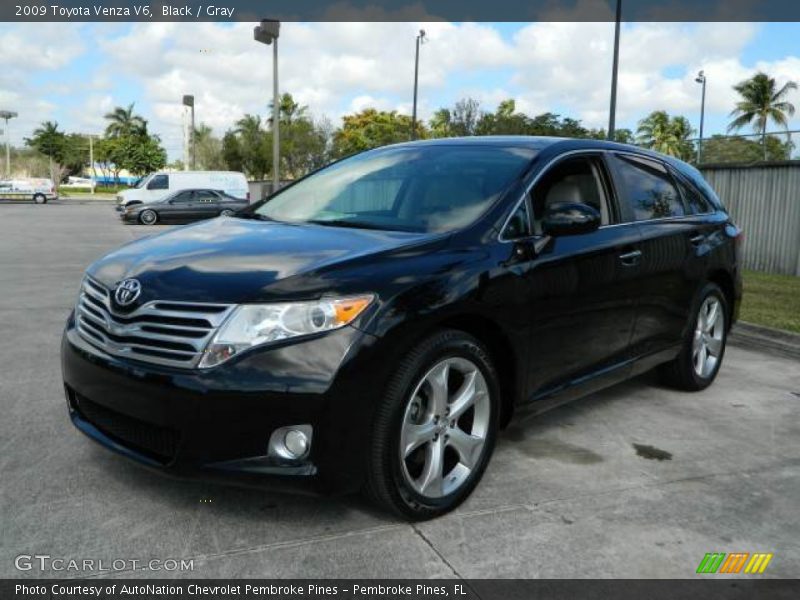 Front 3/4 View of 2009 Venza V6
