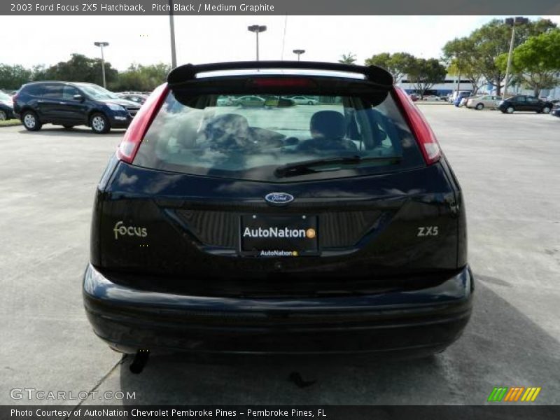 Pitch Black / Medium Graphite 2003 Ford Focus ZX5 Hatchback