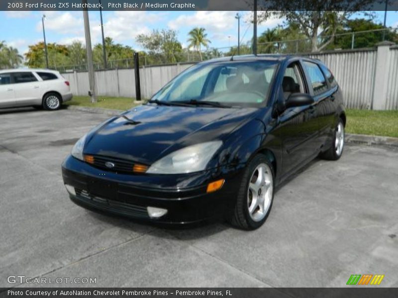 Front 3/4 View of 2003 Focus ZX5 Hatchback